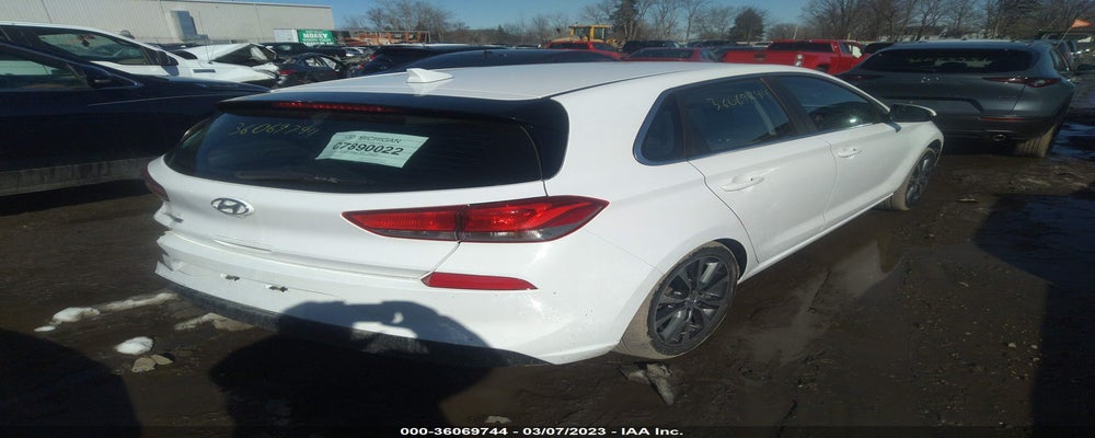 KMHH35LEXJU019501 2018 HYUNDAI ELANTRA GT photo no. 4