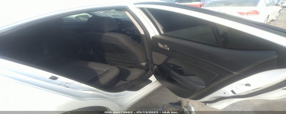 5NPD84LF5HH185680 2017 HYUNDAI ELANTRA photo no. 8