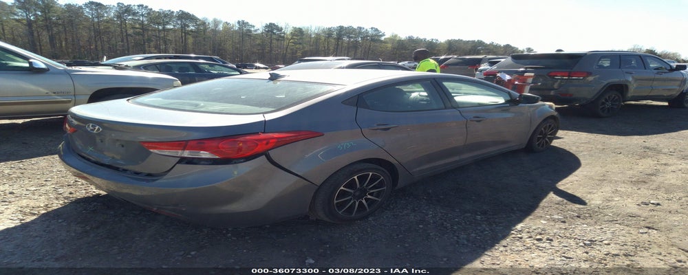 5NPDH4AE7DH355025 2013 HYUNDAI ELANTRA photo no. 4
