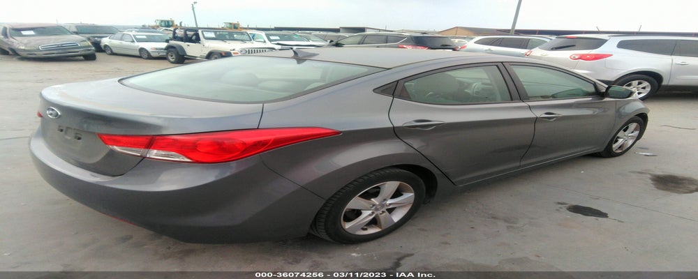 5NPDH4AE4DH379363 2013 HYUNDAI ELANTRA photo no. 4