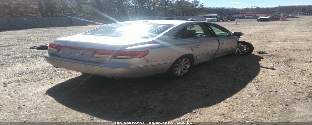 KMHFC4DF4AA451186 2010 HYUNDAI AZERA photo no. 4