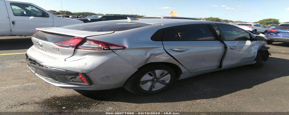 KMHC65LC2NU269966 2022 HYUNDAI IONIQ HYBRID photo no. 4