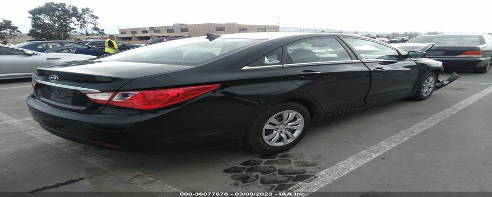 5NPEB4AC9CH412229 2012 HYUNDAI SONATA photo no. 4