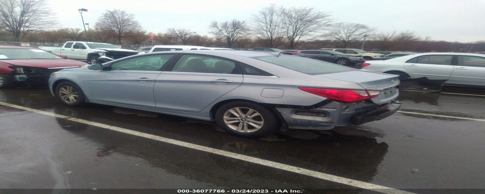5NPEB4AC4BH301313 2011 HYUNDAI SONATA photo no. 3
