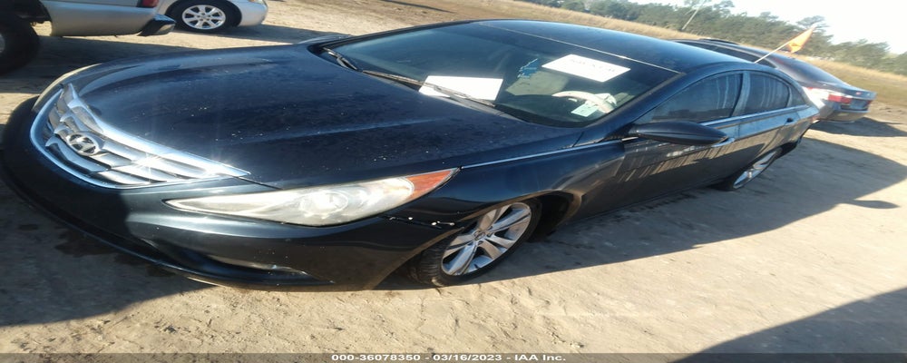 5NPEC4AC7BH232212 2011 HYUNDAI SONATA photo no. 2