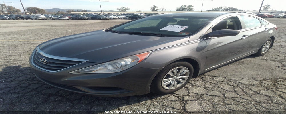 5NPEB4AC8BH097082 2011 HYUNDAI SONATA photo no. 2