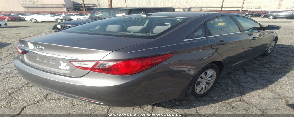 5NPEB4AC8BH097082 2011 HYUNDAI SONATA photo no. 4