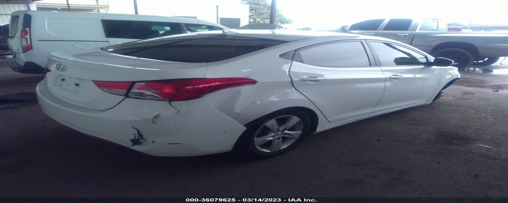 5NPDH4AE9DH364437 2013 HYUNDAI ELANTRA photo no. 4