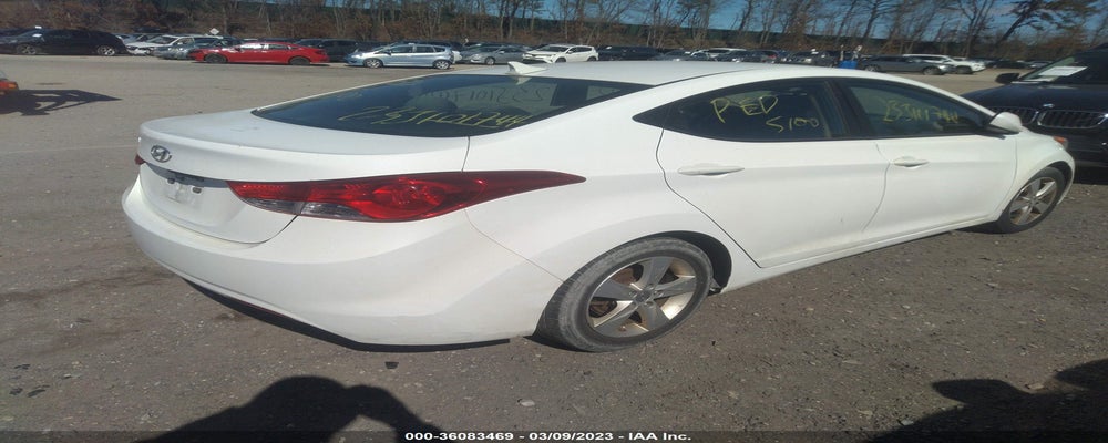 5NPDH4AE4DH381727 2013 HYUNDAI ELANTRA photo no. 4