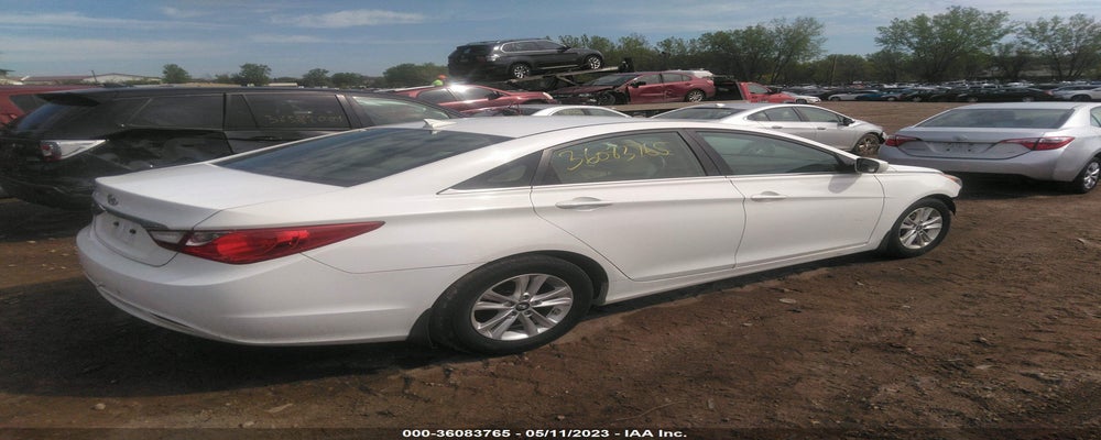 5NPEB4AC8DH668007 2013 HYUNDAI SONATA photo no. 4