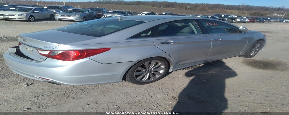 5NPEC4AB3BH208612 2011 HYUNDAI SONATA photo no. 4