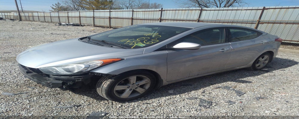 5NPDH4AE4DH216020 2013 HYUNDAI ELANTRA photo no. 2