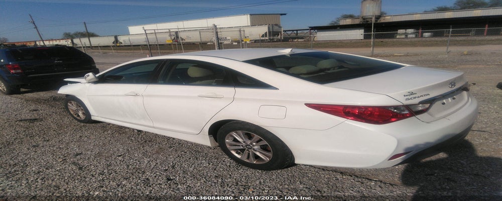 5NPEB4AC0EH886363 2014 HYUNDAI SONATA photo no. 3