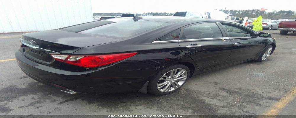 5NPEC4AC8BH116999 2011 HYUNDAI SONATA photo no. 4