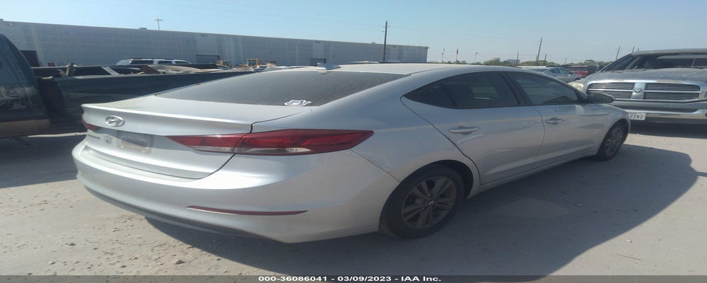 5NPD84LF7JH290386 2018 HYUNDAI ELANTRA photo no. 4