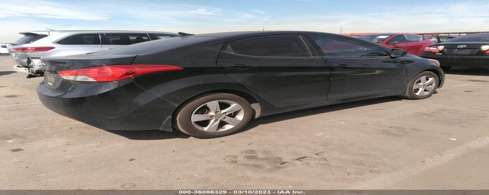 5NPDH4AE0DH226723 2013 HYUNDAI ELANTRA photo no. 4