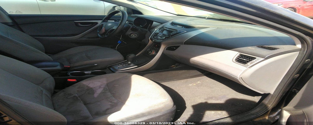 5NPDH4AE0DH226723 2013 HYUNDAI ELANTRA photo no. 5