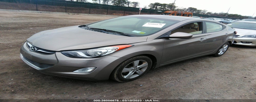 5NPDH4AE6DH431589 2013 HYUNDAI ELANTRA photo no. 2