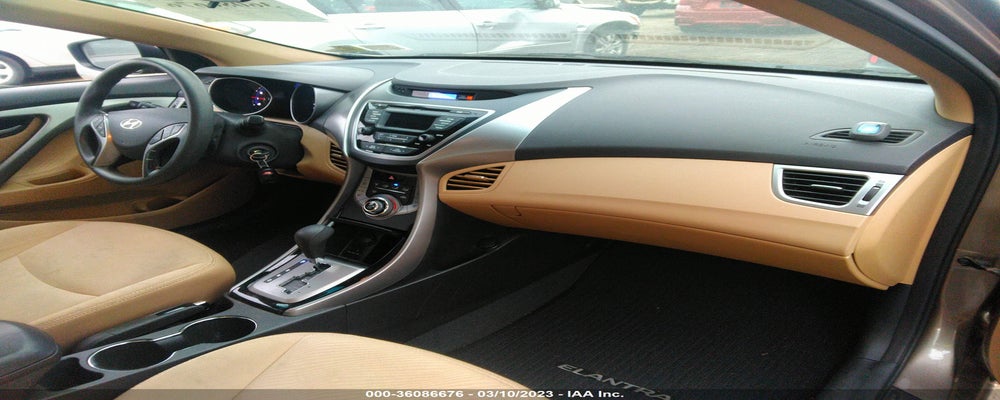 5NPDH4AE6DH431589 2013 HYUNDAI ELANTRA photo no. 5