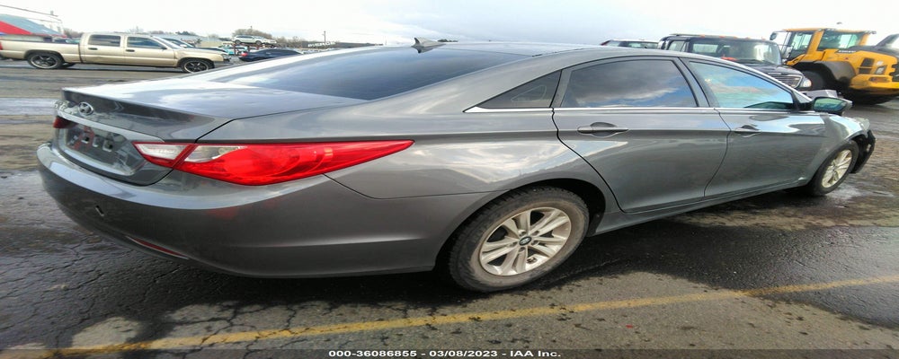 5NPEB4AC4DH624750 2013 HYUNDAI SONATA photo no. 4