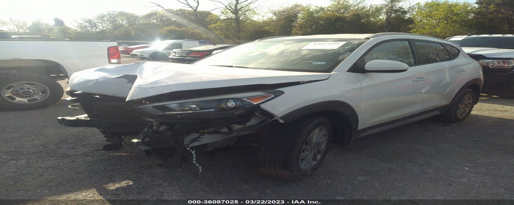 KM8J33A49HU407846 2017 HYUNDAI TUCSON photo no. 2