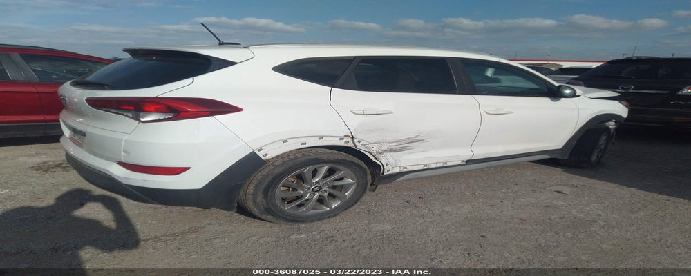 KM8J33A49HU407846 2017 HYUNDAI TUCSON photo no. 4