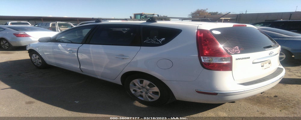 KMHDB8AE6BU121417 2011 HYUNDAI ELANTRA TOURING photo no. 3