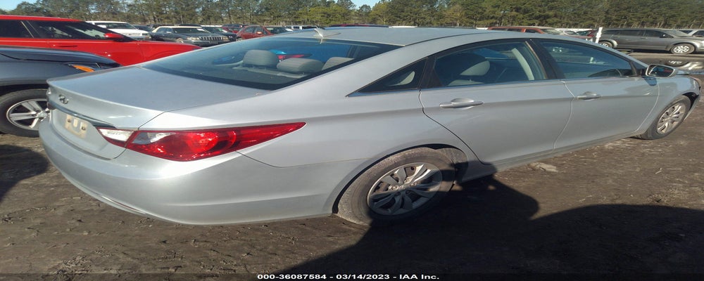 5NPEB4AC7BH038640 2011 HYUNDAI SONATA photo no. 4