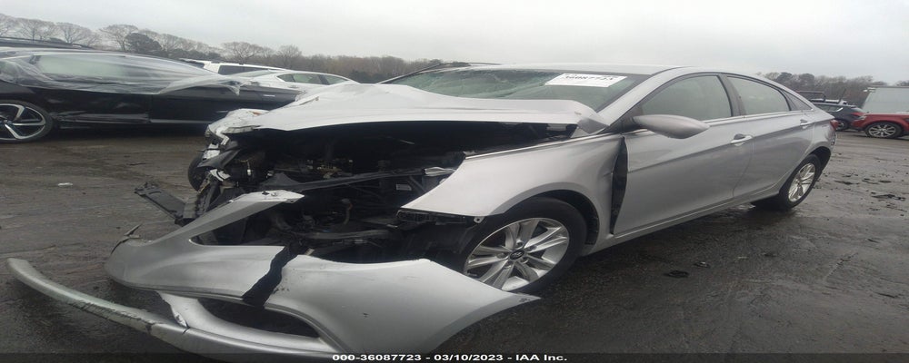 5NPEB4AC0DH686761 2013 HYUNDAI SONATA photo no. 2