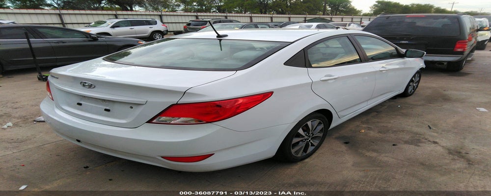 KMHCT4AE8HU380114 2017 HYUNDAI ACCENT photo no. 4