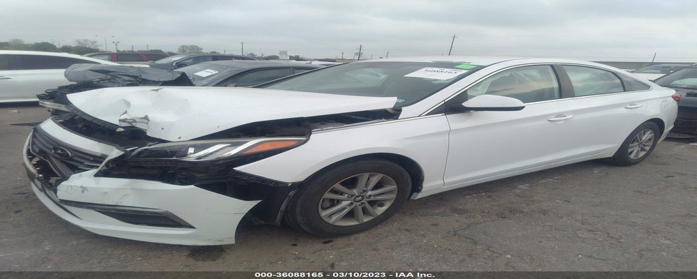 5NPE24AF3FH048338 2015 HYUNDAI SONATA photo no. 2