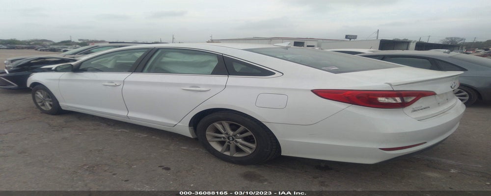 5NPE24AF3FH048338 2015 HYUNDAI SONATA photo no. 3