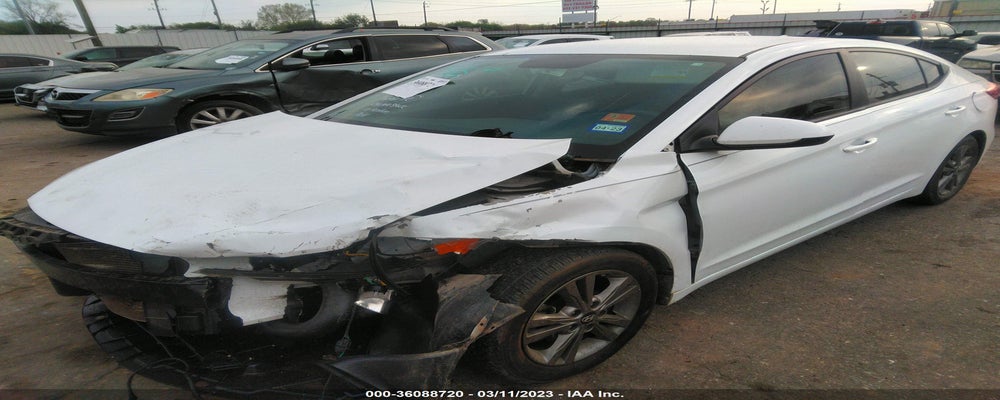 5NPD84LF0JH396324 2018 HYUNDAI ELANTRA photo no. 2
