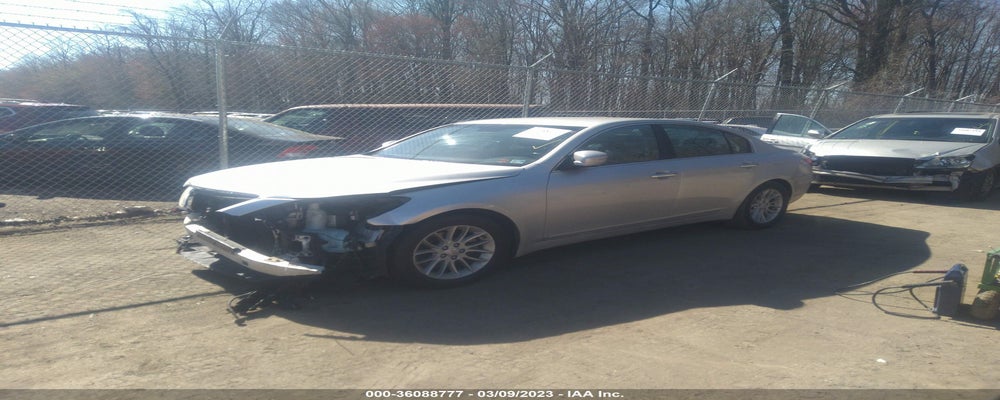 KMHGC4DE4BU137047 2011 HYUNDAI GENESIS photo no. 2