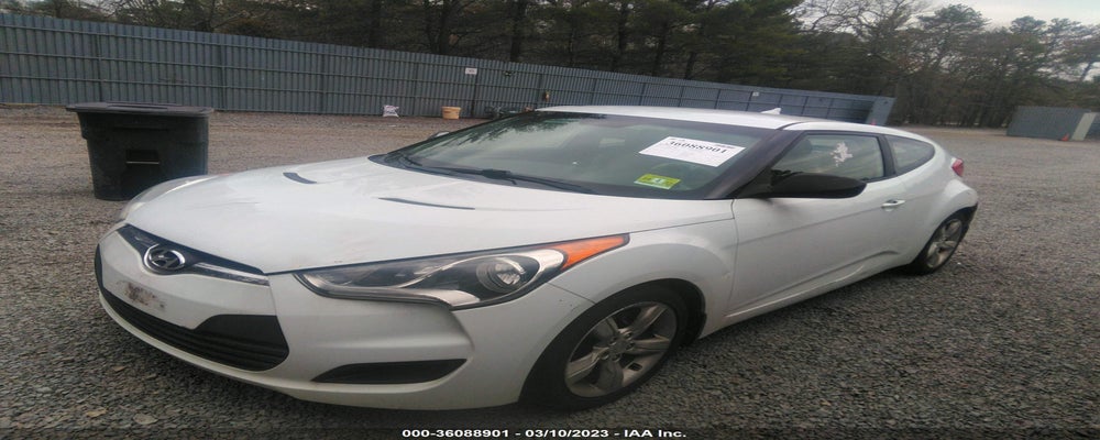 KMHTC6AD4CU029390 2012 HYUNDAI VELOSTER photo no. 2