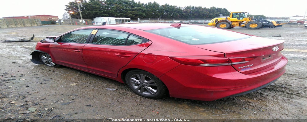KMHD84LF2HU383070 2017 HYUNDAI ELANTRA photo no. 3