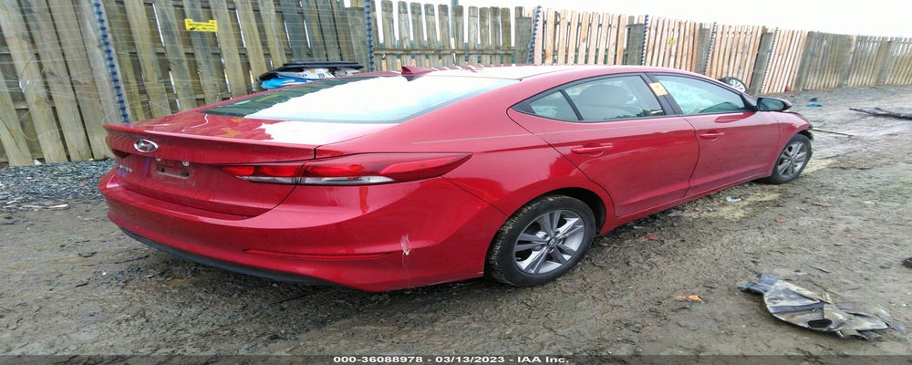 KMHD84LF2HU383070 2017 HYUNDAI ELANTRA photo no. 4