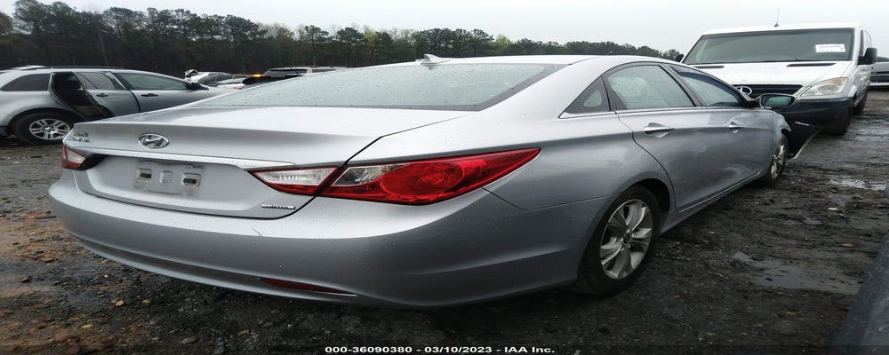 5NPEC4AC2DH736296 2013 HYUNDAI SONATA photo no. 4