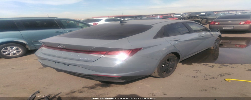 KMHLM4AJ8PU044956 2023 HYUNDAI ELANTRA HYBRID photo no. 4