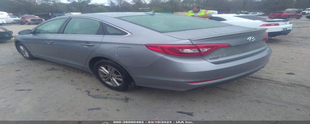 5NPE24AFXFH073205 2015 HYUNDAI SONATA photo no. 3