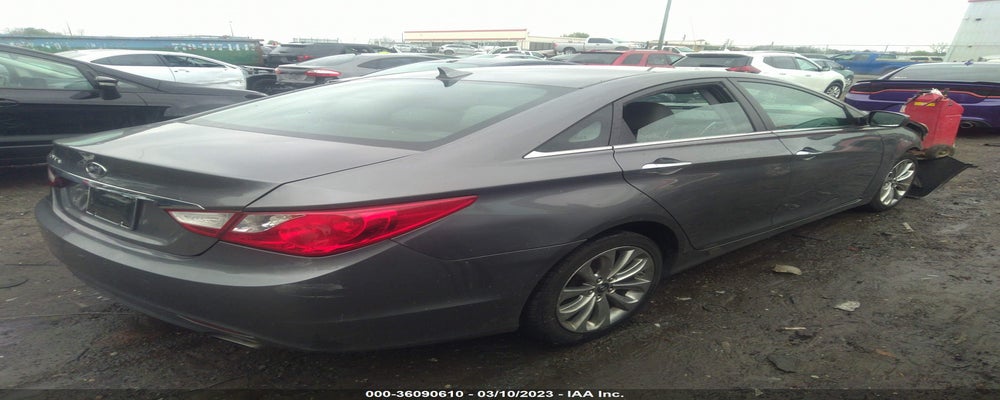 5NPEC4AB0BH196371 2011 HYUNDAI SONATA photo no. 4
