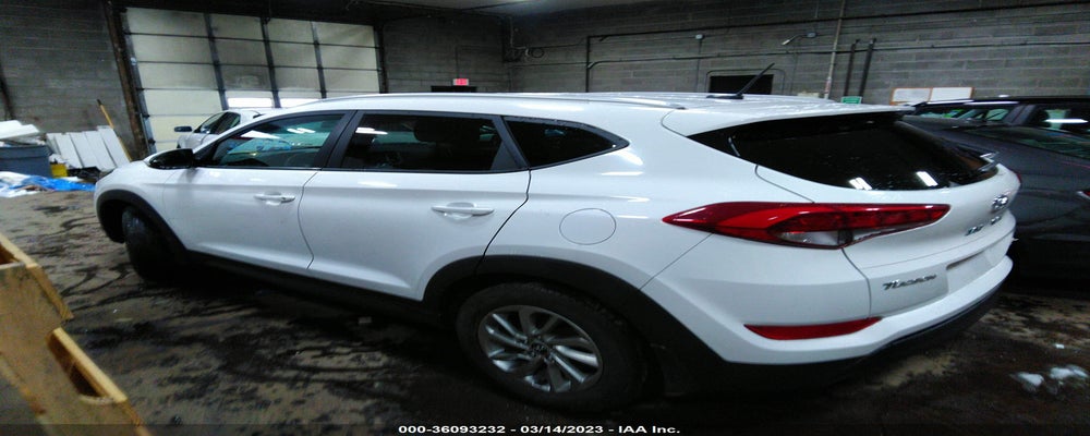 KM8J33A40GU222020 2016 HYUNDAI TUCSON photo no. 3