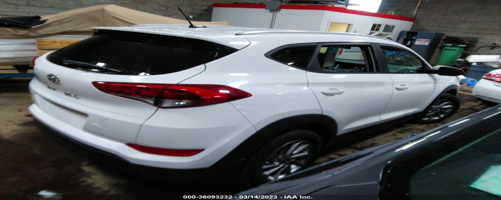 KM8J33A40GU222020 2016 HYUNDAI TUCSON photo no. 4