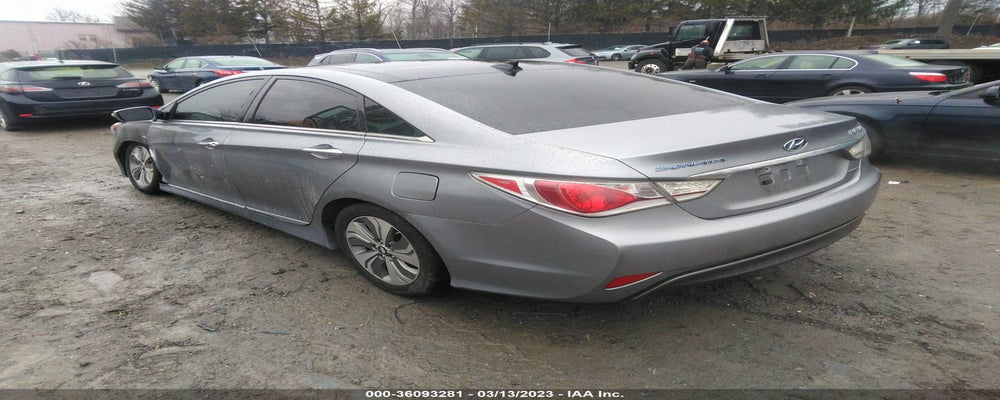 KMHEC4A47FA128045 2015 HYUNDAI SONATA HYBRID photo no. 3