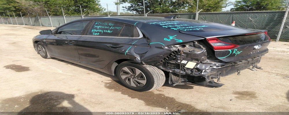 KMHC75LC7JU067681 2018 HYUNDAI IONIQ HYBRID photo no. 3