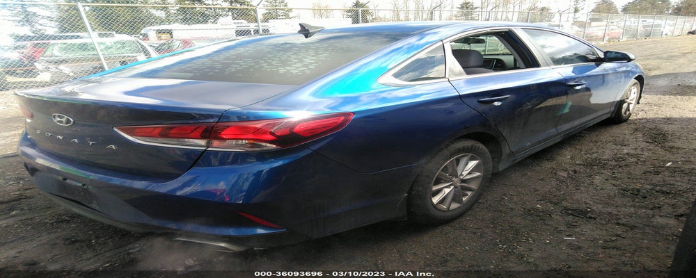 5NPE24AF7JH640561 2018 HYUNDAI SONATA photo no. 4