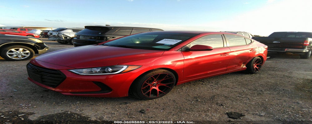 5NPD74LF7JH307125 2018 HYUNDAI ELANTRA photo no. 2