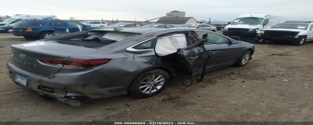 5NPE24AF9JH612776 2018 HYUNDAI SONATA photo no. 4