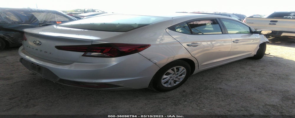 5NPD74LFXLH527006 2020 HYUNDAI ELANTRA photo no. 4