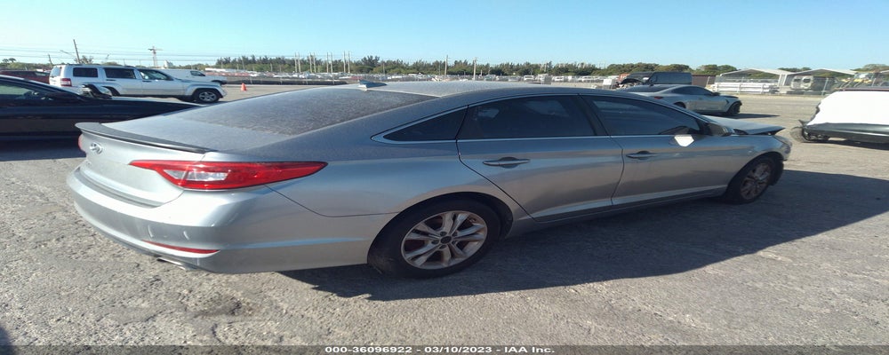 5NPE24AF9FH000844 2015 HYUNDAI SONATA photo no. 4